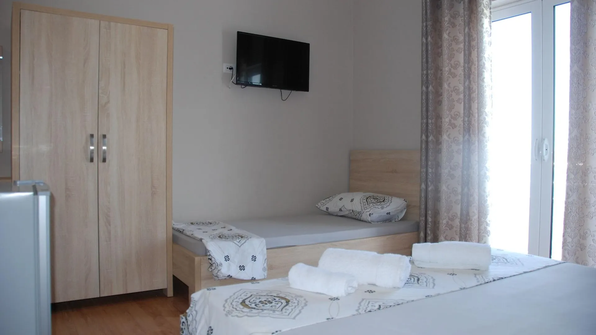 *** Konukevi Hotel Edola Saranda Arnavutluk