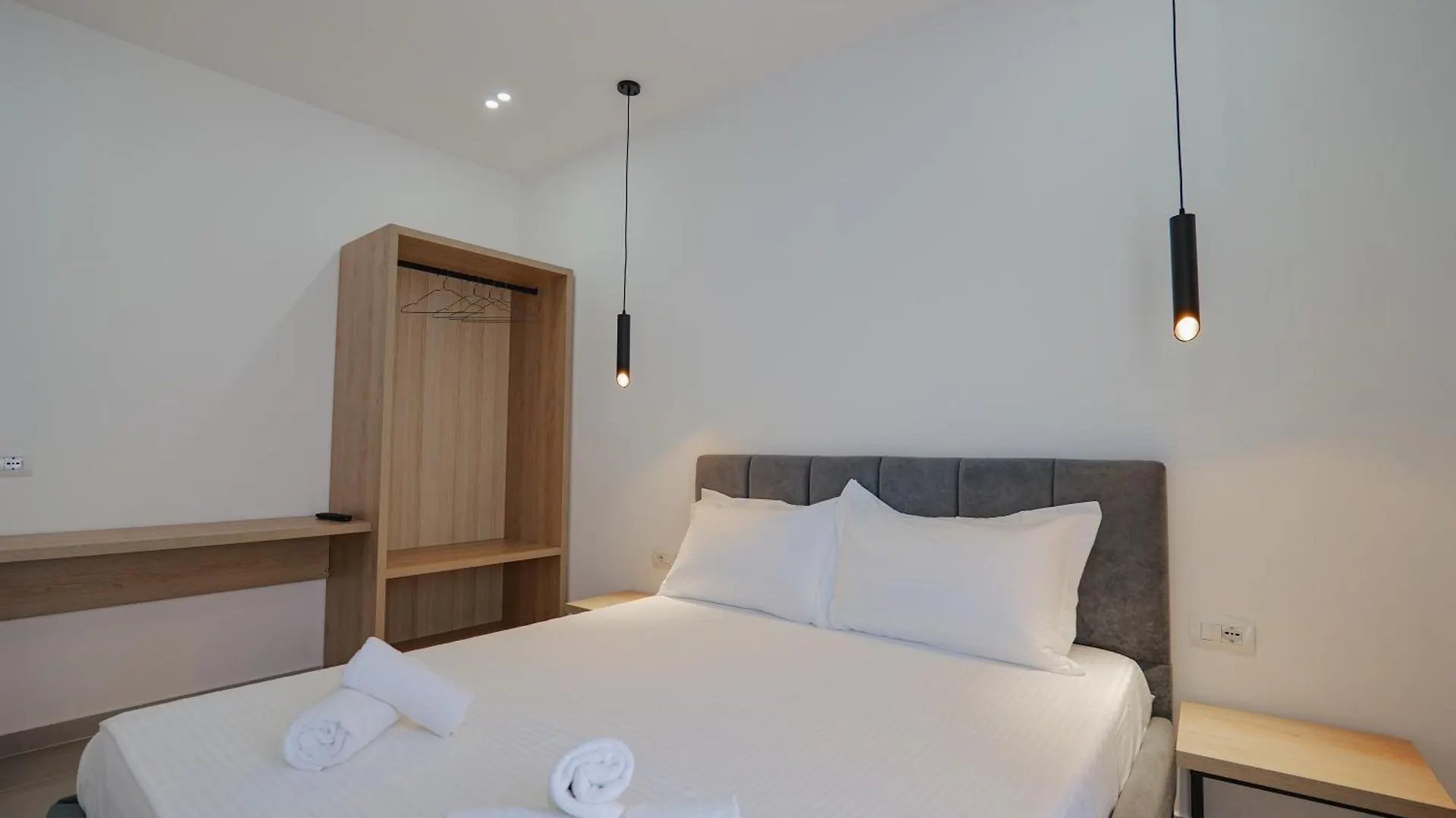 *** Konukevi Hotel Edola Saranda Arnavutluk